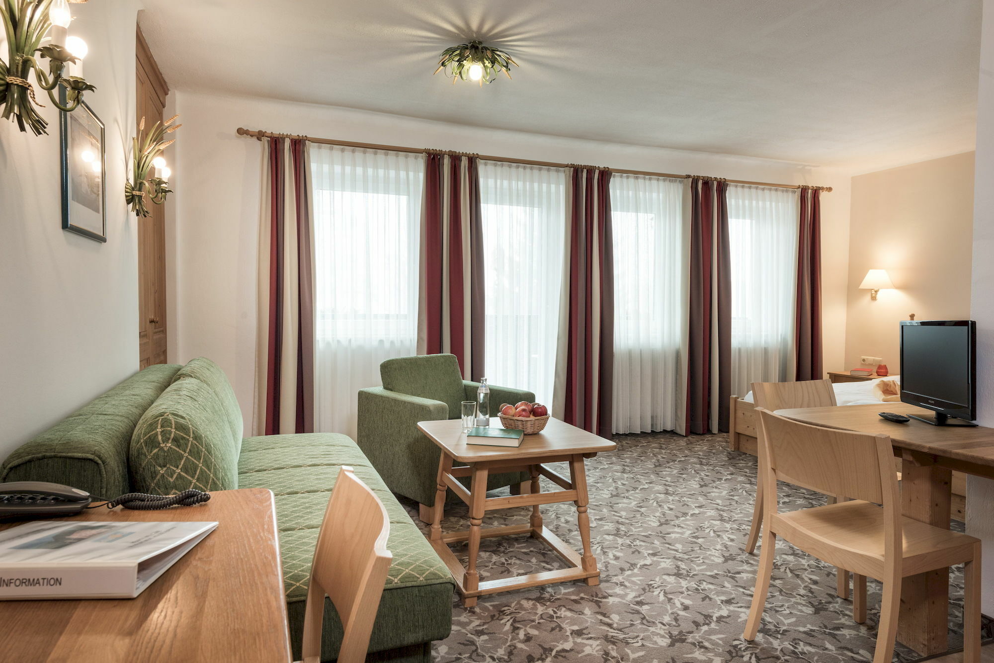 Aurora Appartements Inklusive Freiem Thermeneintritt Bad Hofgastein Luaran gambar