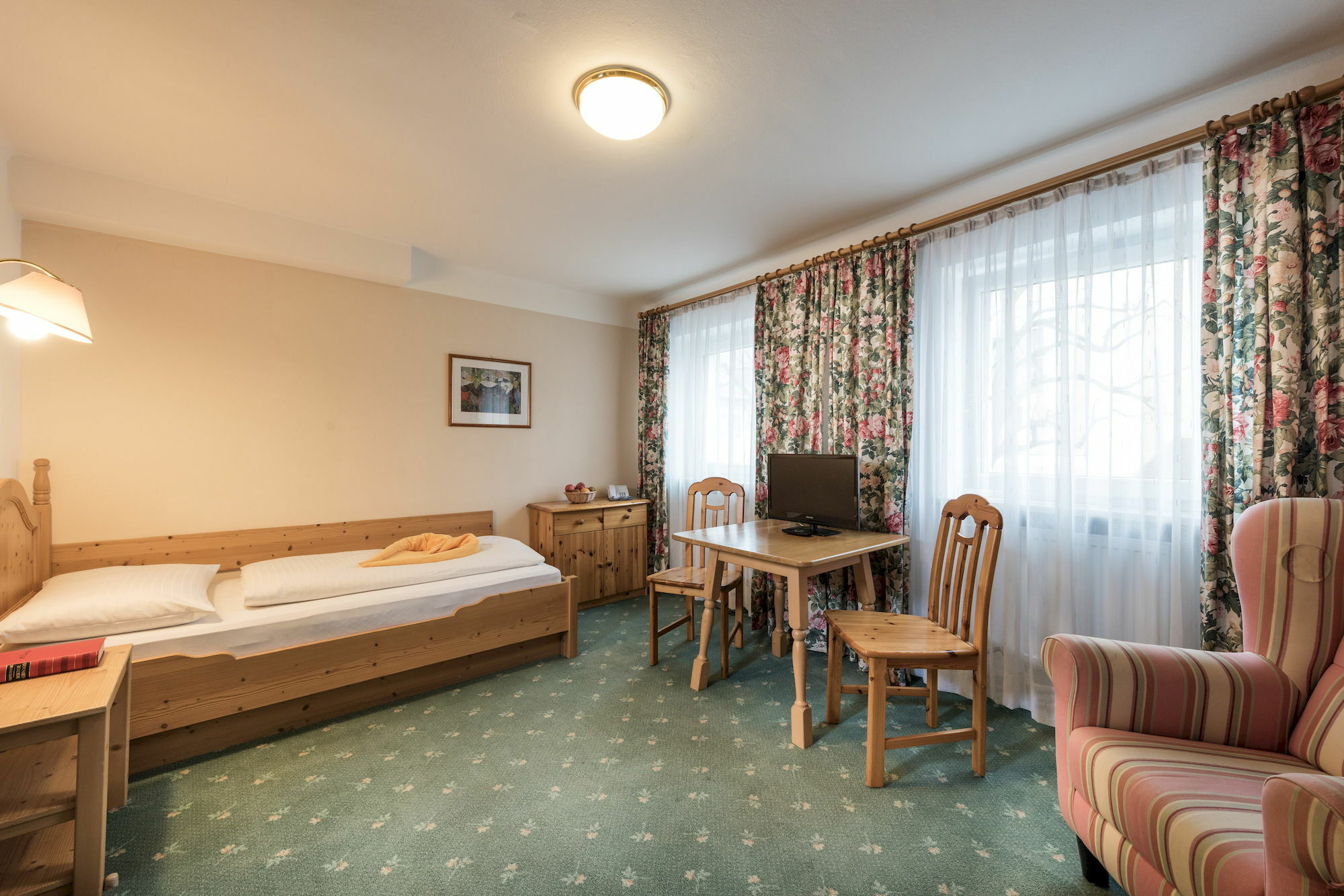 Aurora Appartements Inklusive Freiem Thermeneintritt Bad Hofgastein Luaran gambar