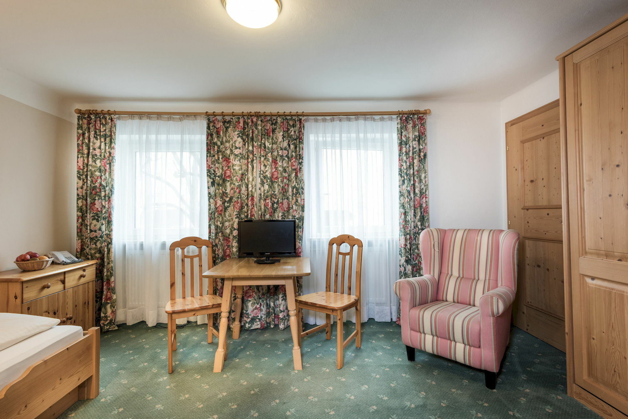 Aurora Appartements Inklusive Freiem Thermeneintritt Bad Hofgastein Luaran gambar